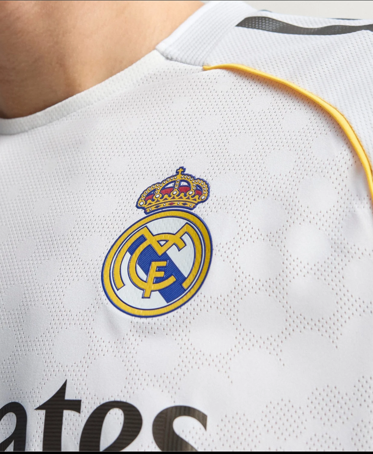 Real Madrid 24/25 Long Sleeve Home Jersey